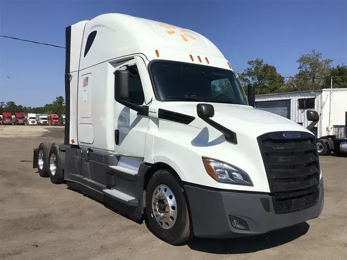 2020 FREIGHTLINER CA126