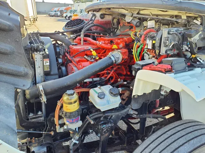 2021 FREIGHTLINER/MERCEDES M2 106