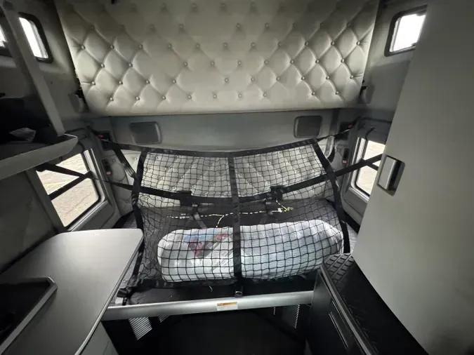 2022 Kenworth T6801f44f813733de594166d2217a2d5774f