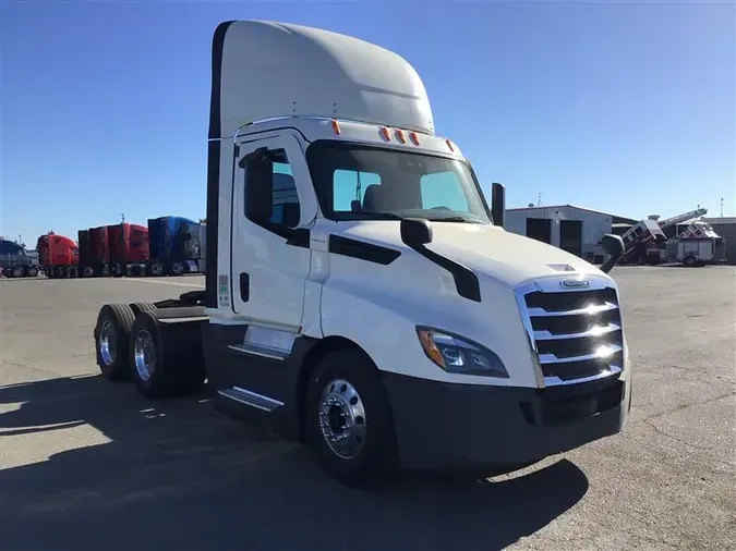 2021 FREIGHTLINER CA1261f466198478a160bdc19521b1b8c0b0d