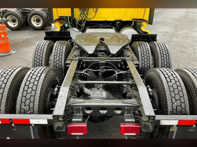 2021 INT LT625 6x4