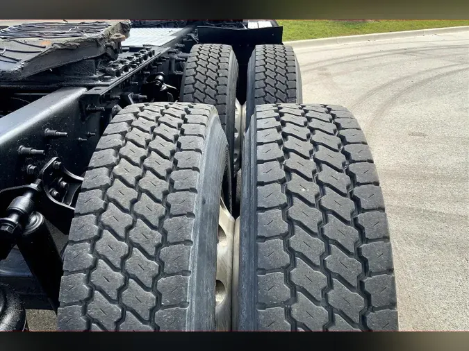 2019 INT LT625 6x4