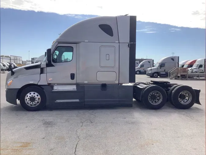 2020 Freightliner Cascadia