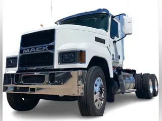 2025 Mack Pinnacle PI64