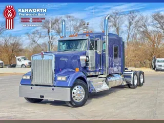 2025 KENWORTH W900L