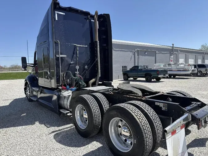 2022 KENWORTH T680