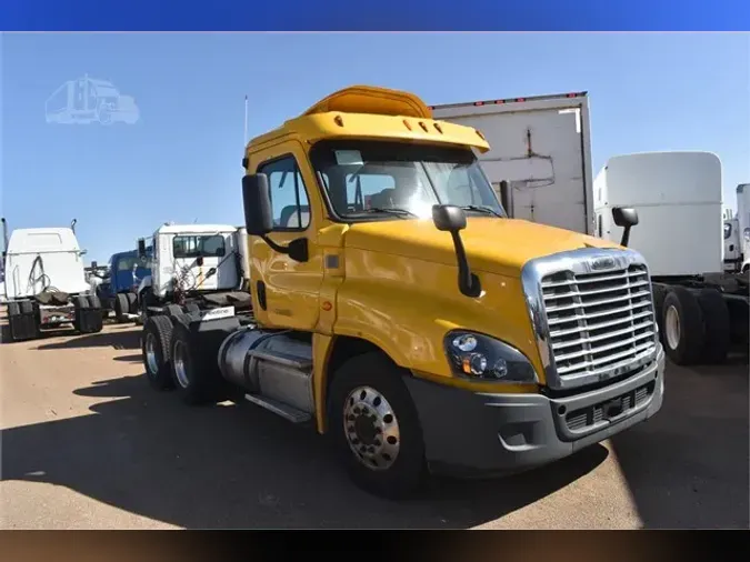 2016 FREIGHTLINER CASCADIA 125