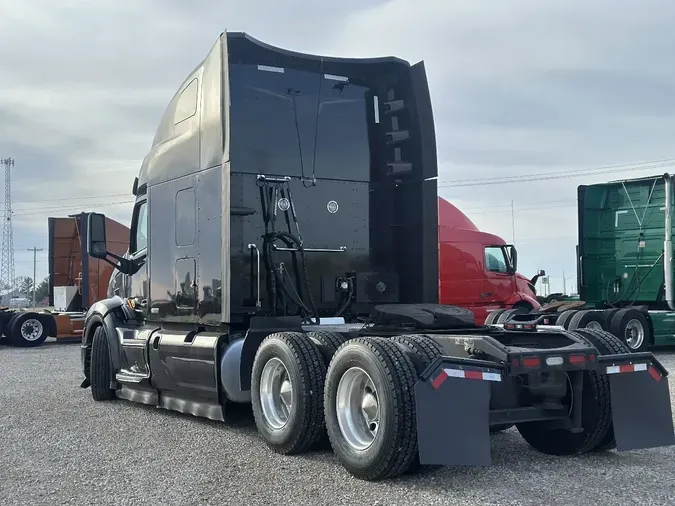 2022 PETERBILT 579