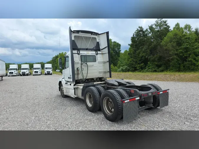 2018 Volvo VNL300