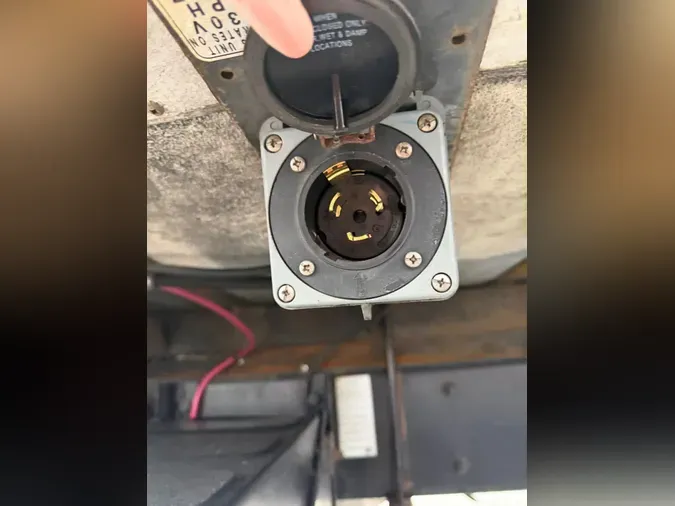 2019 FREIGHTLINER/MERCEDES M2 106