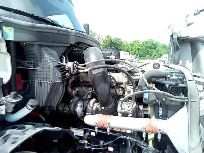 2022 Freightliner Cascadia 126