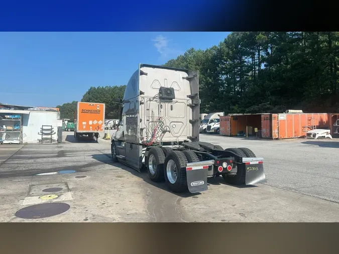 2022 Freightliner Cascadia 126