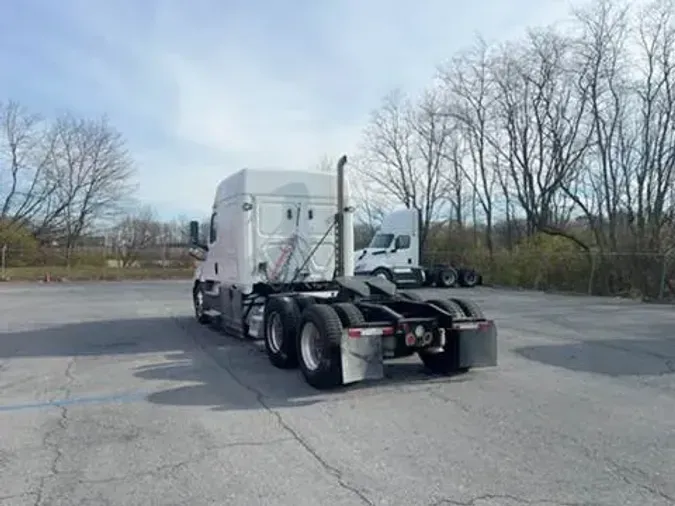 2020 Freightliner Cascadia