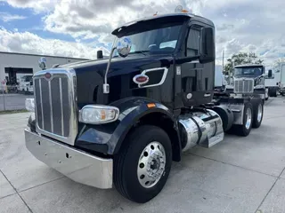 2022 Peterbilt 567