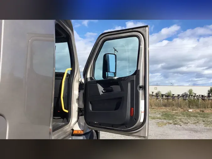 2024 Freightliner Cascadia 126