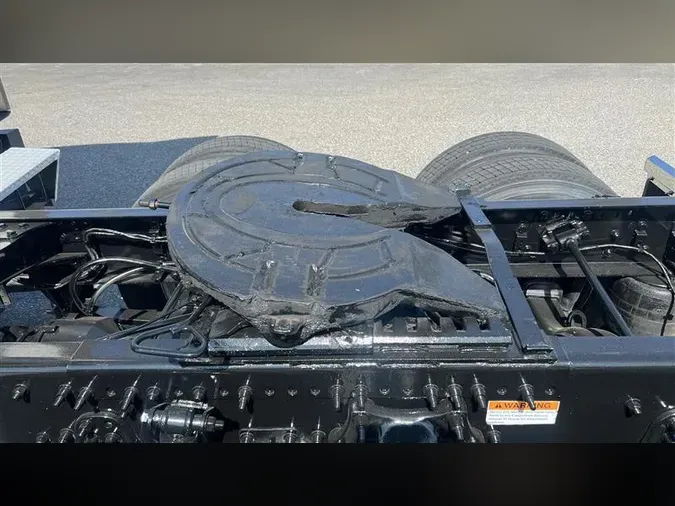 2021 FREIGHTLINER CA126