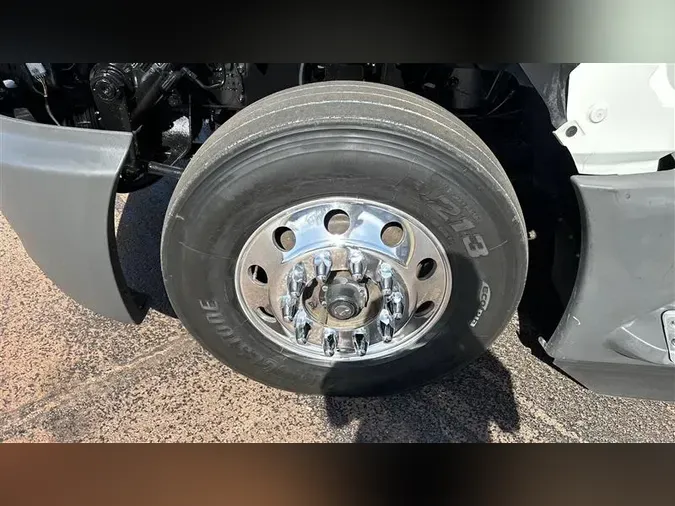 2022 INTERNATIONAL LT