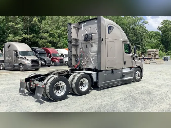 2021 Freightliner Cascadia