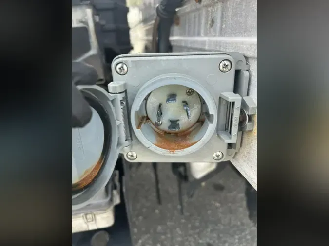2020 ISUZU NQR1f6b94778cd2612f2f8a55a45c9f24ec
