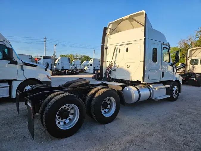 2020 FREIGHTLINER/MERCEDES NEW CASCADIA 116