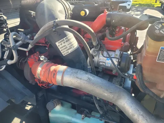 2022 International LT625