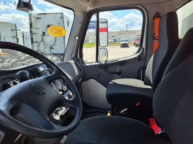 2019 FREIGHTLINER/MERCEDES M2 106