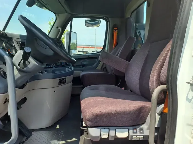 2019 FREIGHTLINER/MERCEDES CASCADIA 125