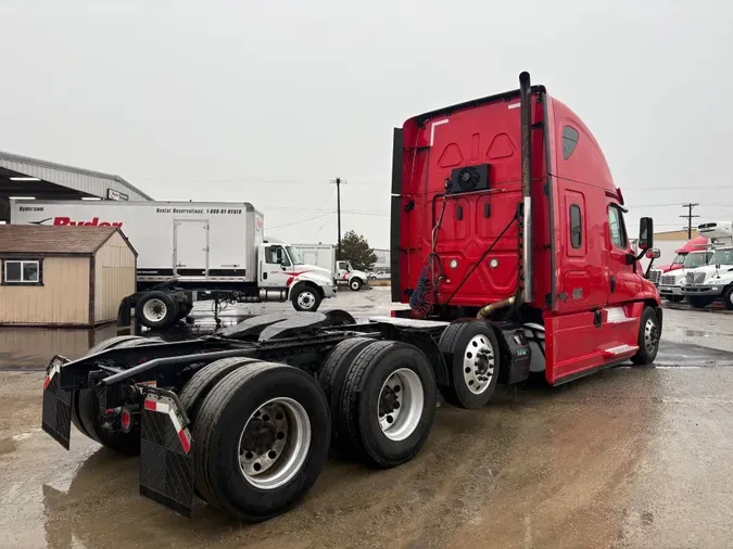 2019 FREIGHTLINER/MERCEDES CASCADIA 125