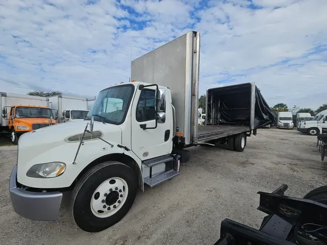 2015 FREIGHTLINER/MERCEDES M2 106