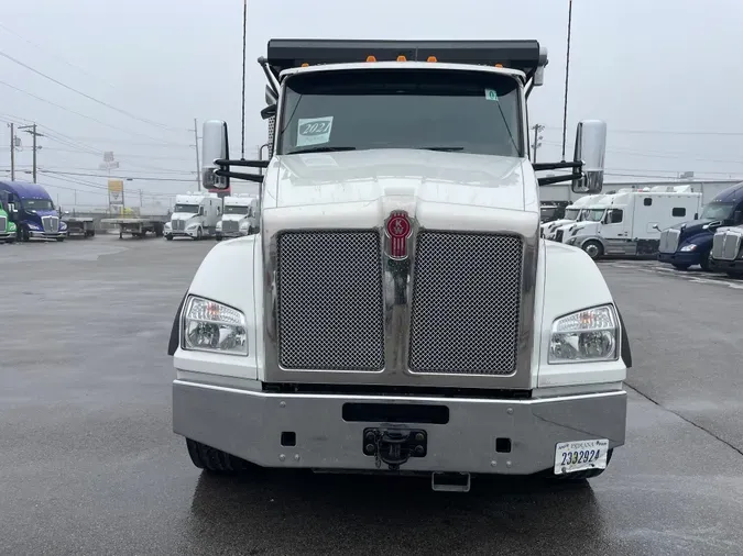 2021 Kenworth T880