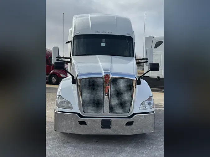 2021 KENWORTH T680