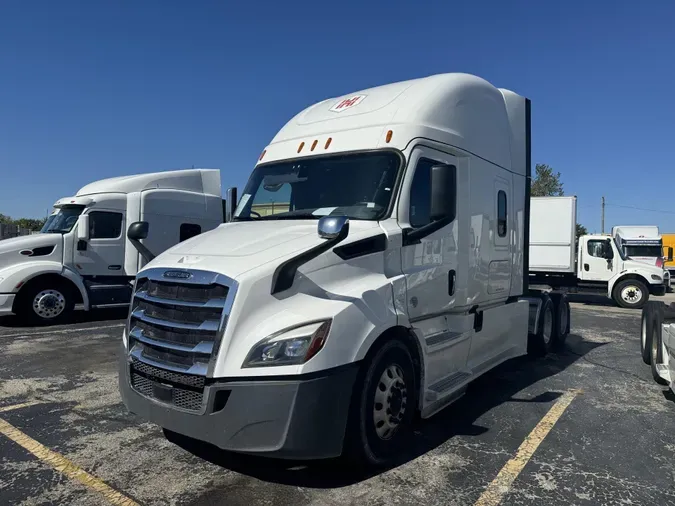 2020 Freightliner Cascadia