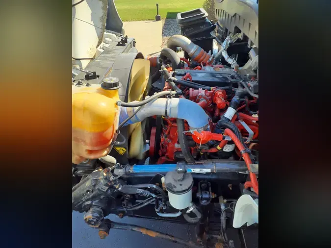 2019 NAVISTAR INTERNATIONAL 4300