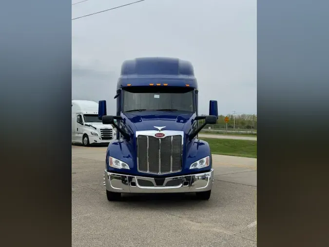 2023 PETERBILT 579