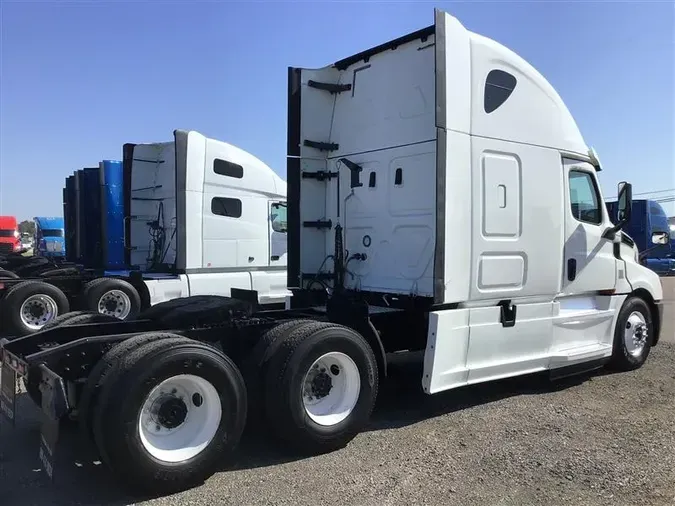 2020 FREIGHTLINER CA126