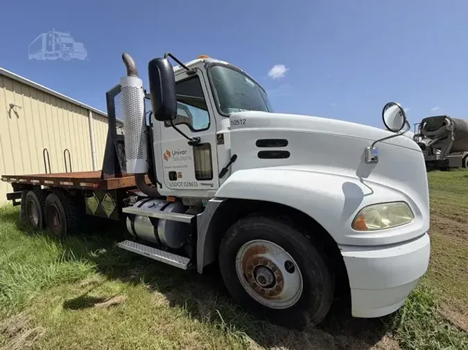 2004 MACK VISION CX6131f90dc67e5c7eaca77e285c119960983