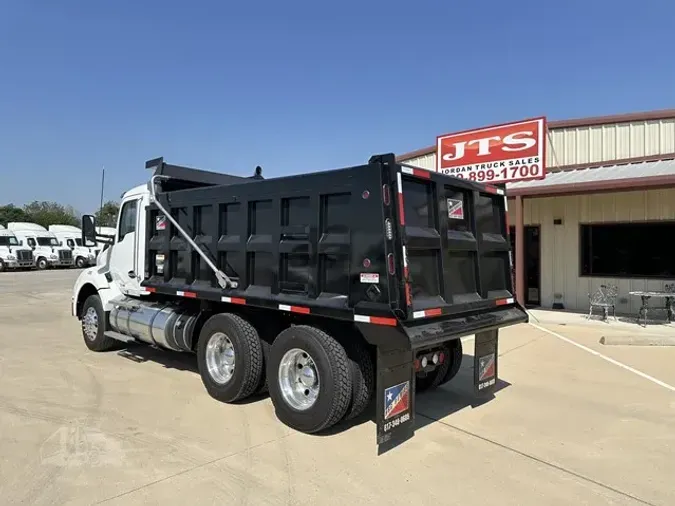 2017 KENWORTH T880