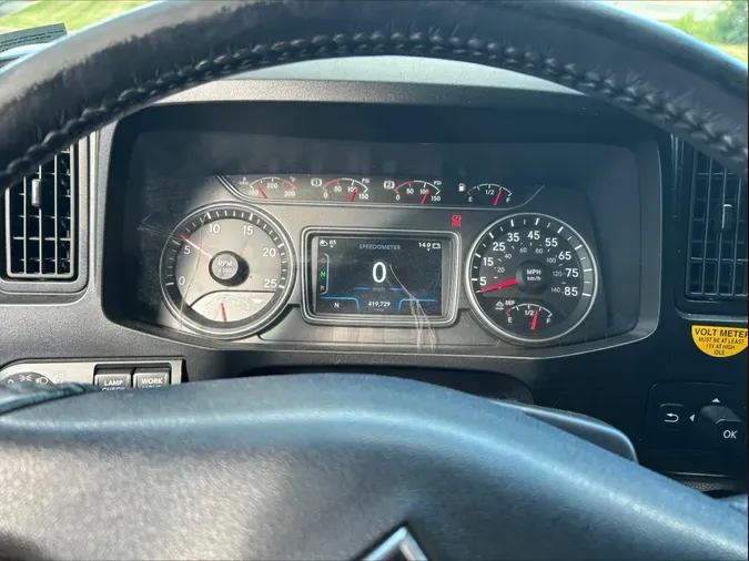 2020 International LT625