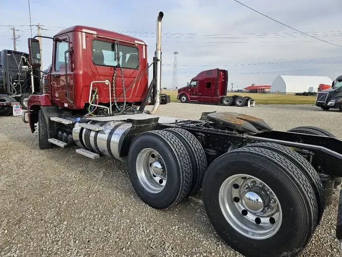 2019 MACK ANTHEM AN64T