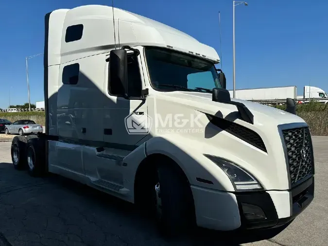 2020 VOLVO VNL64T760