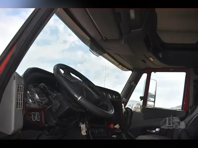 2013 INTERNATIONAL LONESTAR