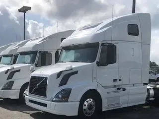 2018 VOLVO VNL670