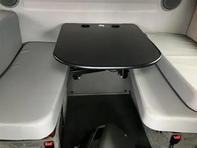 2020 VOLVO VNL860