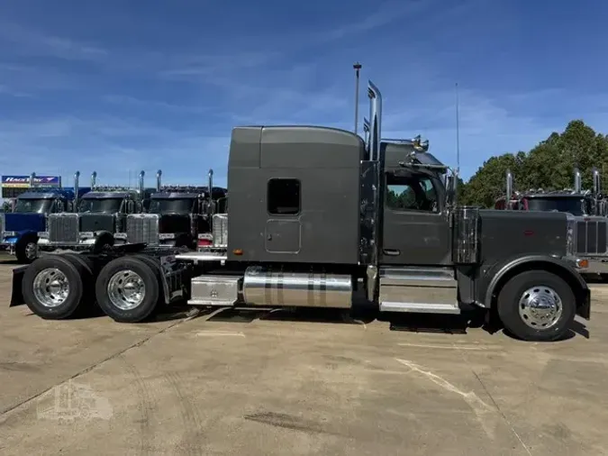 2026 PETERBILT 589