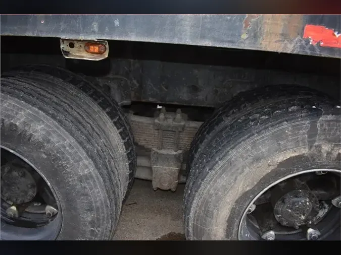 1997 STERLING L9500