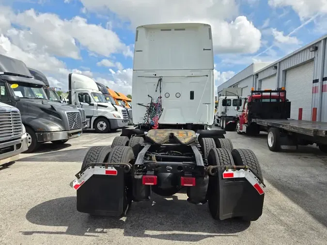 2020 NAVISTAR INTERNATIONAL LT625 SLPR CAB