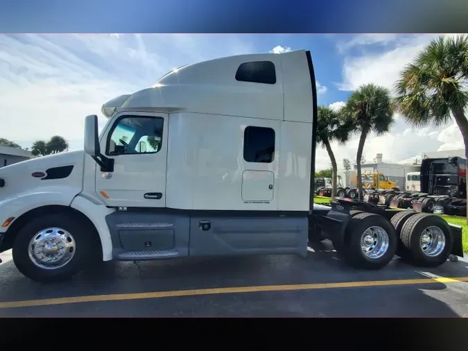 2022 Peterbilt 579