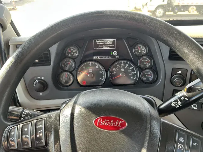 2020 Peterbilt 579
