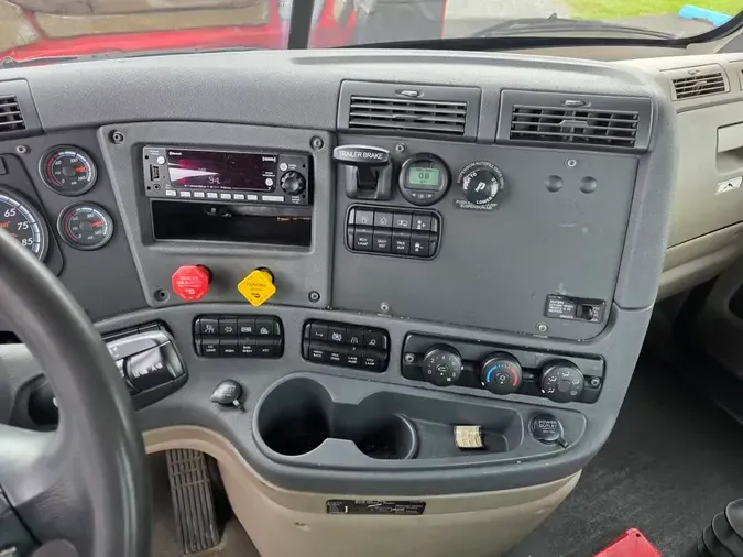 2019 FREIGHTLINER/MERCEDES CASCADIA 125