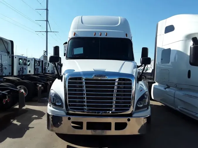 2020 FREIGHTLINER/MERCEDES CASCADIA 125